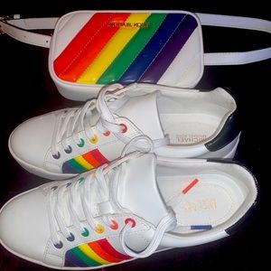 Michael Kors Tennis & Michael Kors Fanny Pack Belt